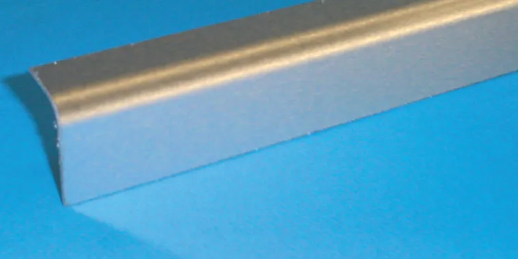 Hitzeschutzleiste Wand