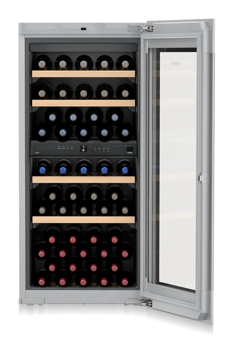 EWTgb 2383-26, Einbaubarer Weintemperierschrank
