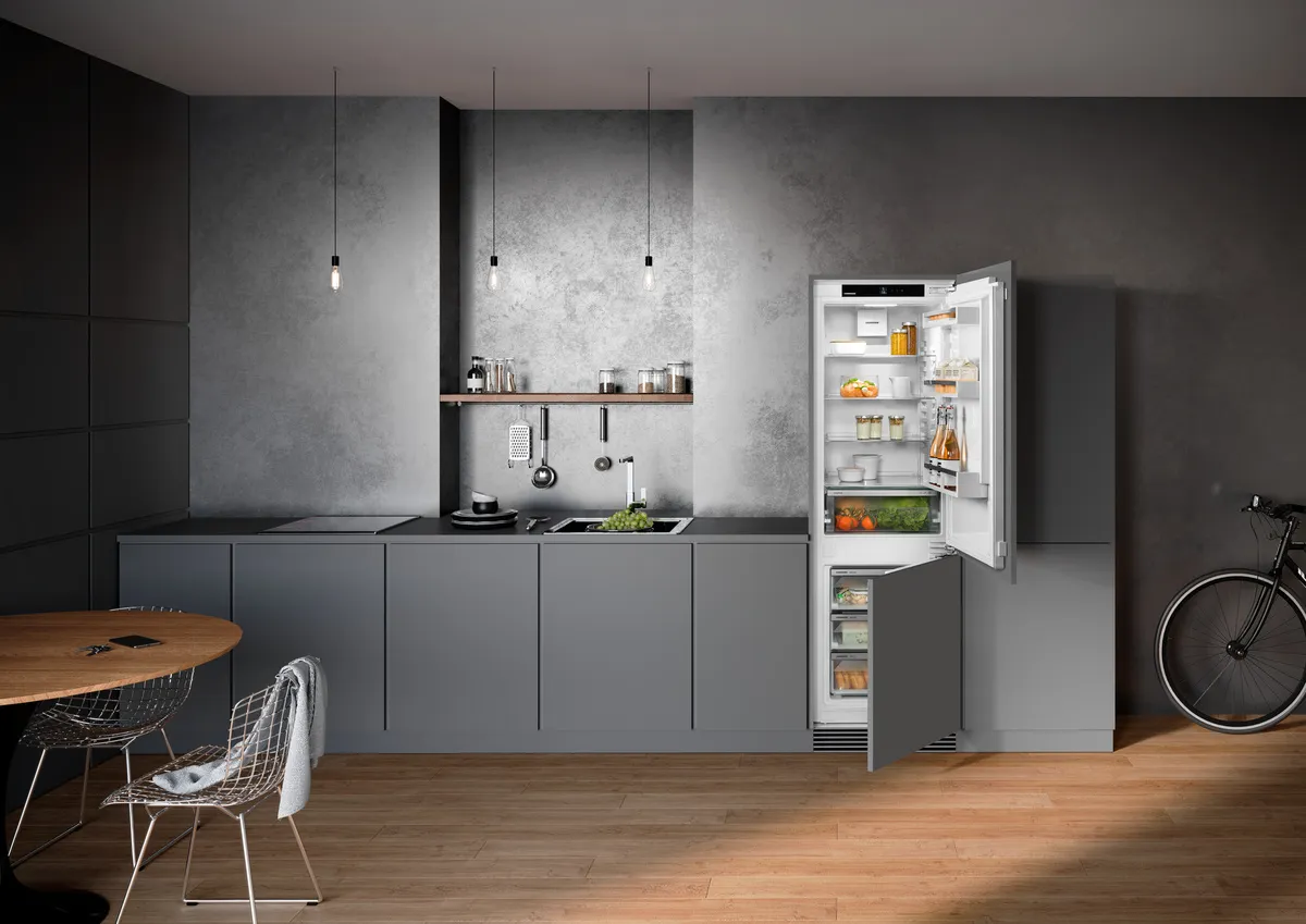 ICNe 5103-22, Integrierbare Kühl-Gefrierkombination mit EasyFresh und NoFrost ICNe 5103-22, Integrierbare Kühl-Gefrierkombination mit EasyFresh und NoFrost