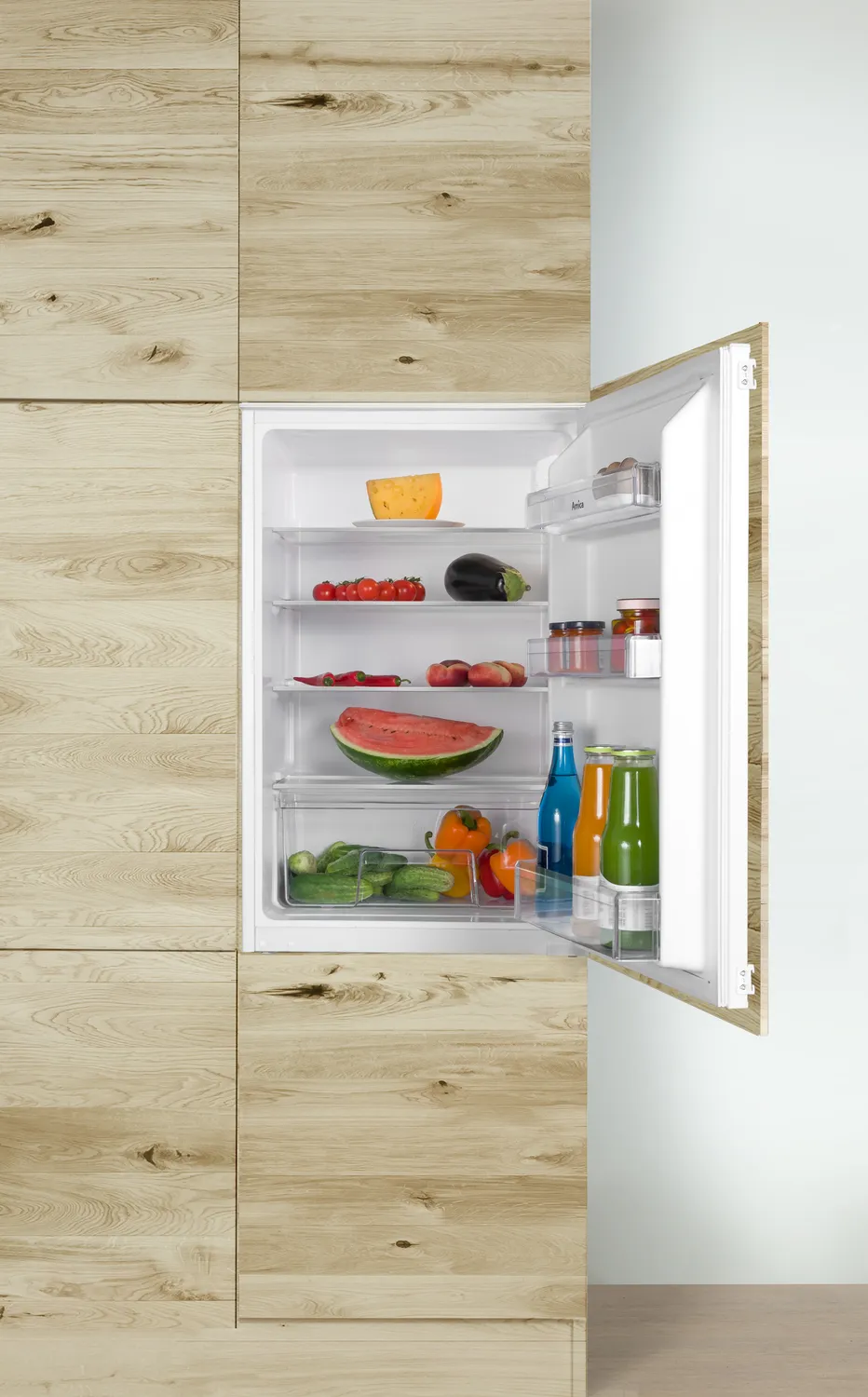 Vollraum-Kühlschrank, 880 mm Nische, Schlepptür-Technik Vollraum-Kühlschrank, 880 mm Nische, Schlepptür-Technik